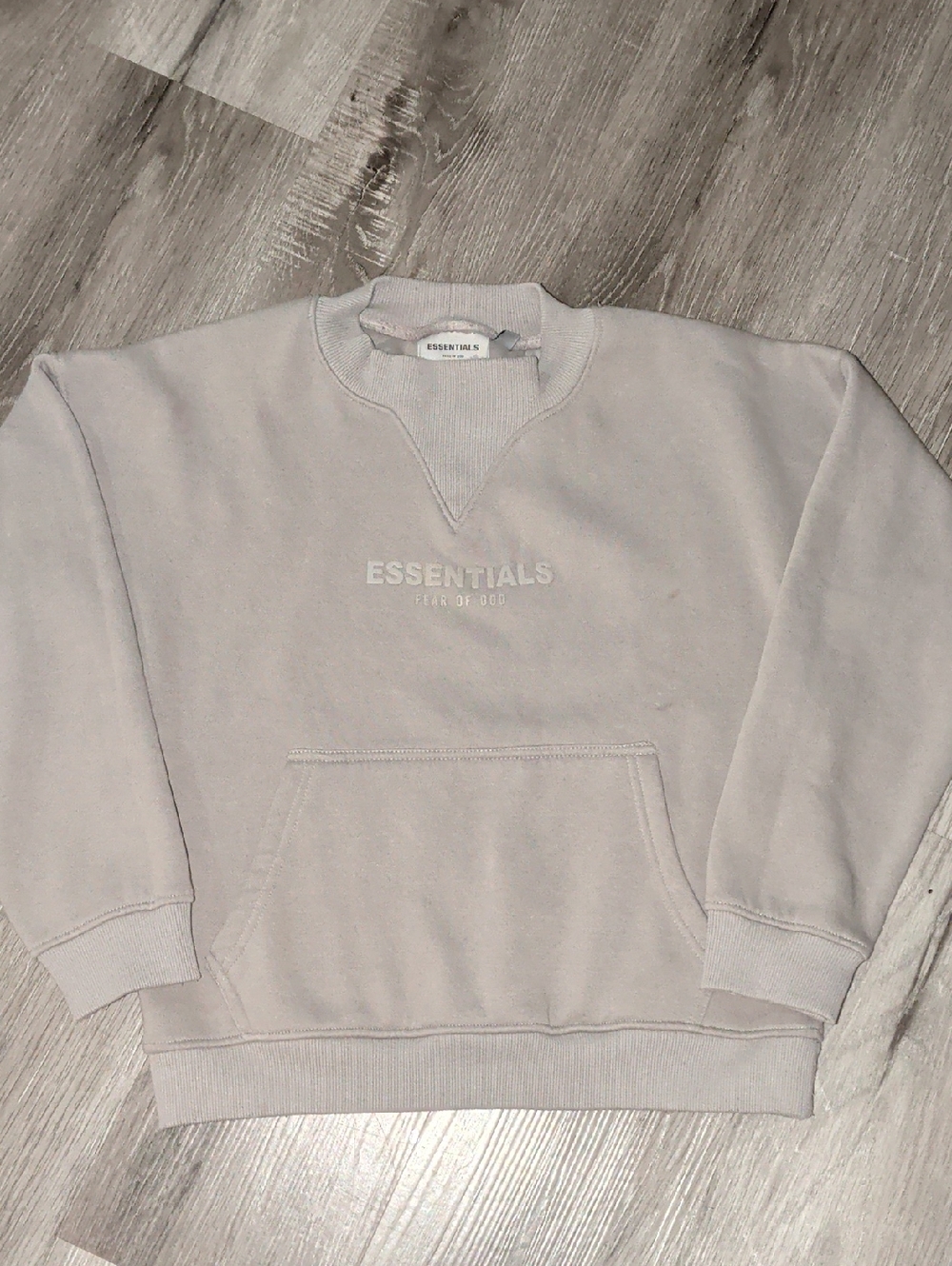 Essentials Fear Of God Pale Gray Crewneck Sweatshirt